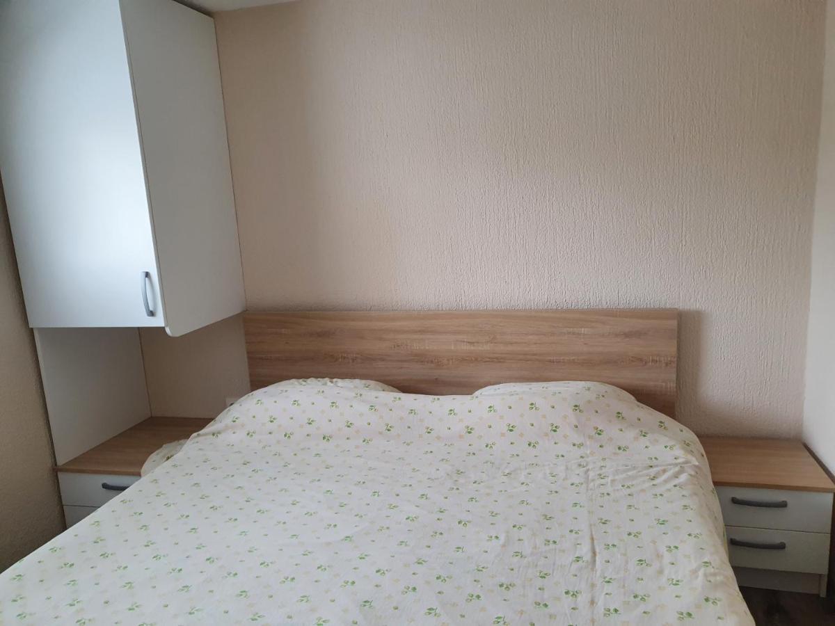 Apartma Joy Apartment Izola Bagian luar foto